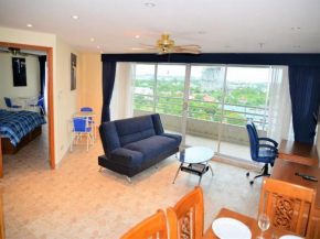Angket condominium Floor 8 Pool view 1 bedroom